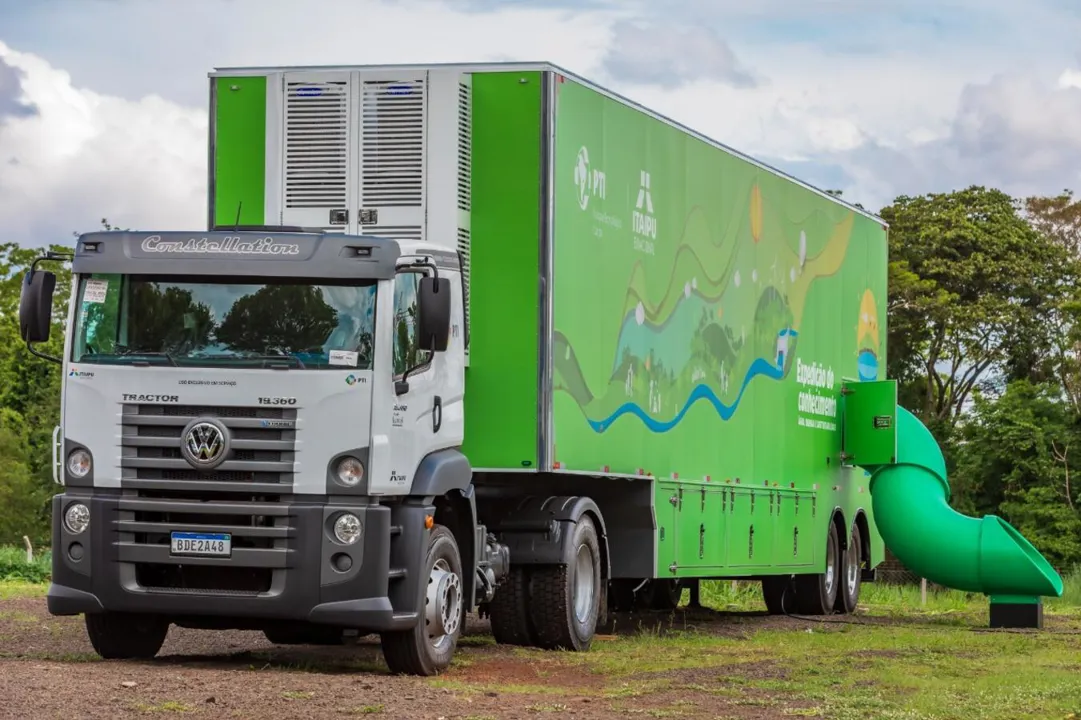 Expedição do Conhecimento aproxima jovens da ciência e inovação no Pavilhão Smart Agro